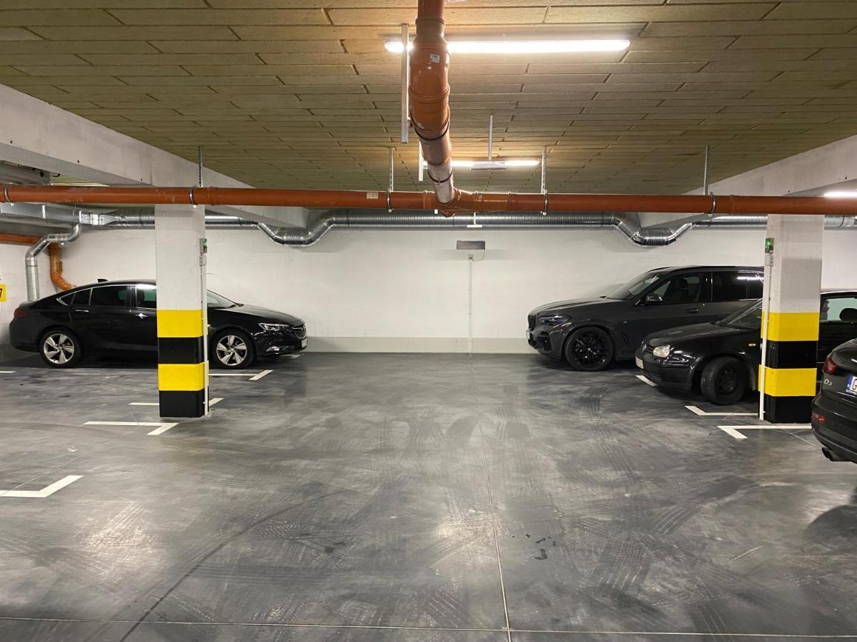 Krzys Apartment *